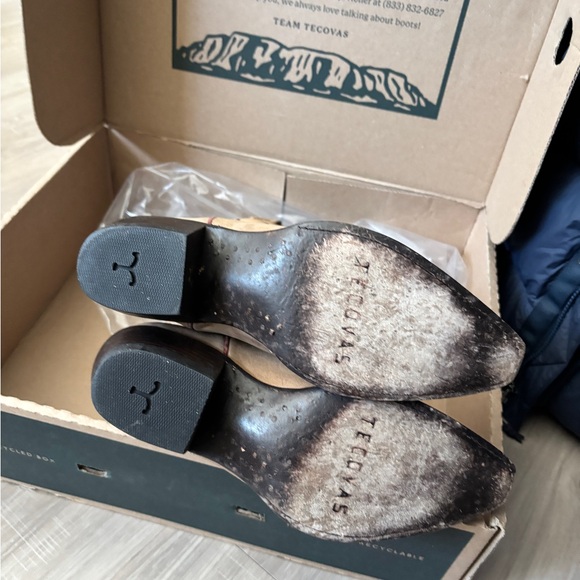 Tecovas - Sadie Clay Oily Nubuck - Picture 7 of 10